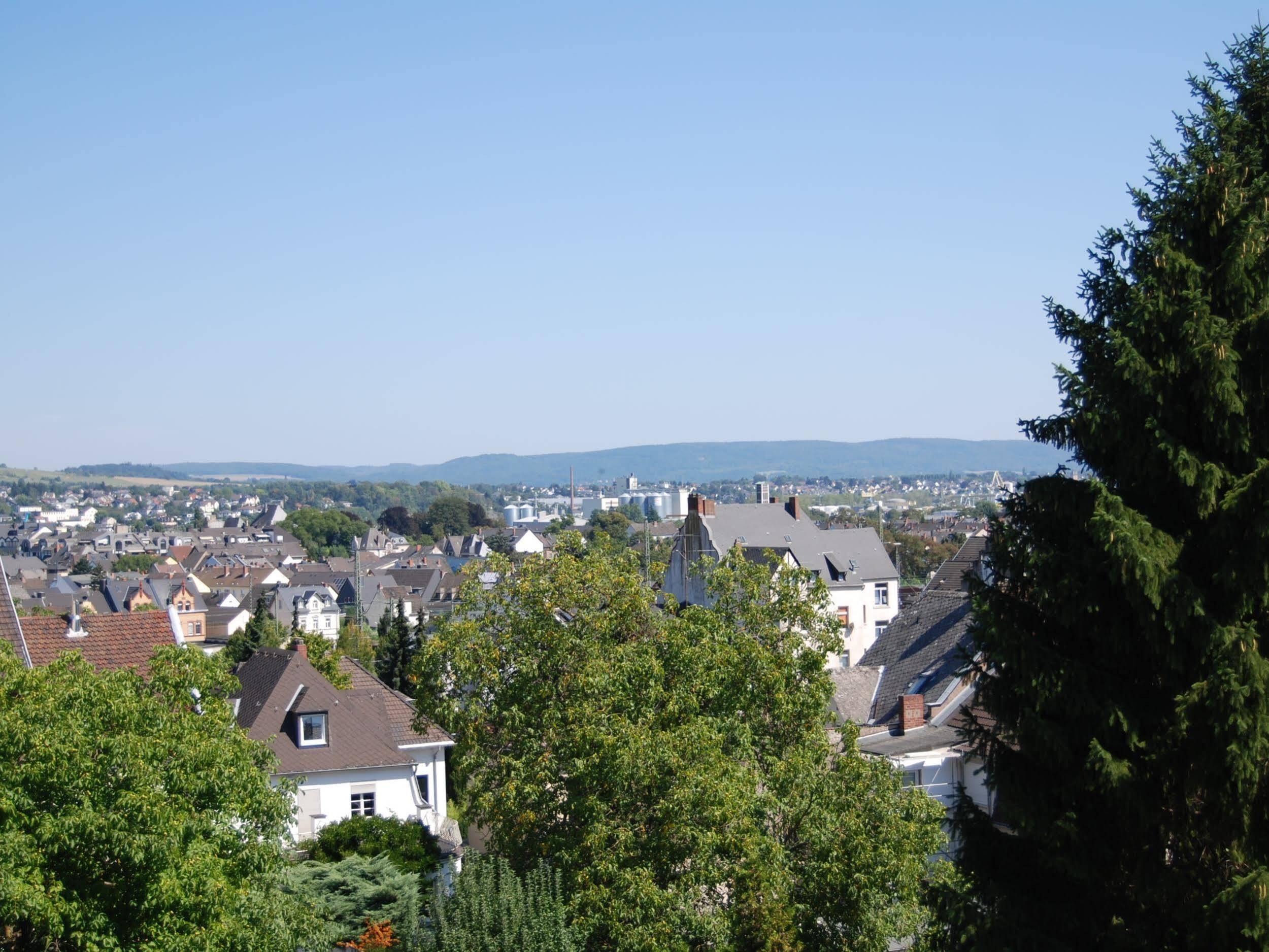 Hotel Am Martinsberg Andernach Exterior photo